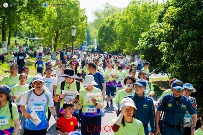 江苏吴江又一新地标试营业 无界美罗小奢中心开业