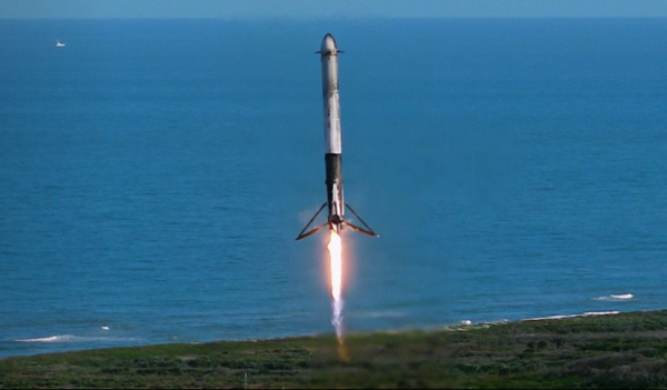 SpaceX拟在得州投资550亿美元建芯片厂