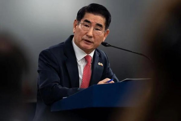 韩国前防长金龙显因在“12·3”紧急戒严事件泄露军事机密，一审获刑3年